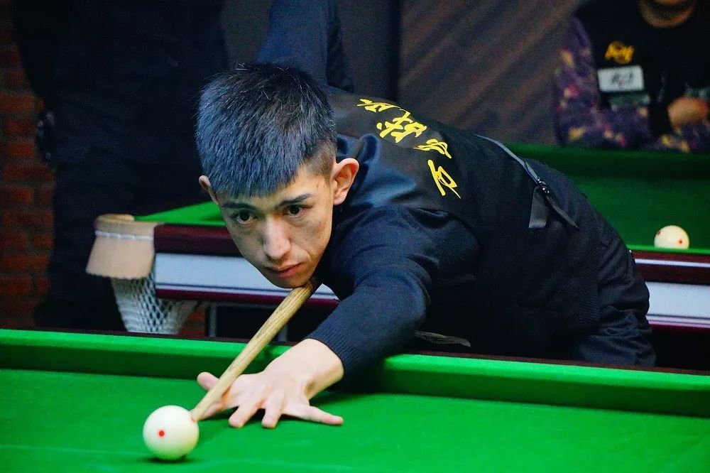 出乎意料 出乎意料