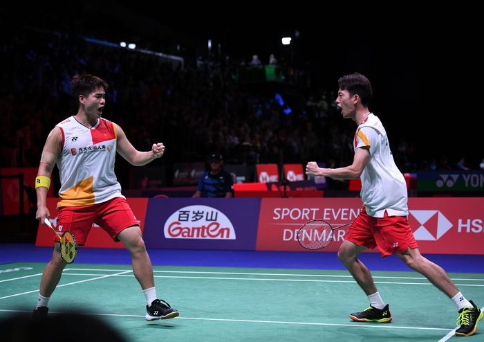 竟是年轻球 竟是年轻球