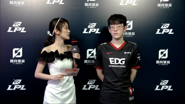 进攻上的多 进攻上的多