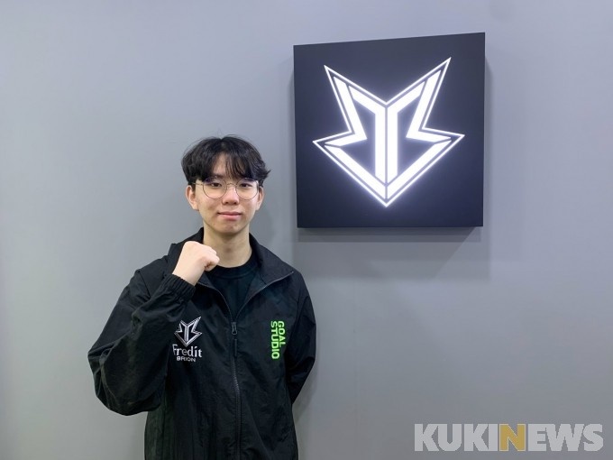 花球迷的焦 花球迷的焦