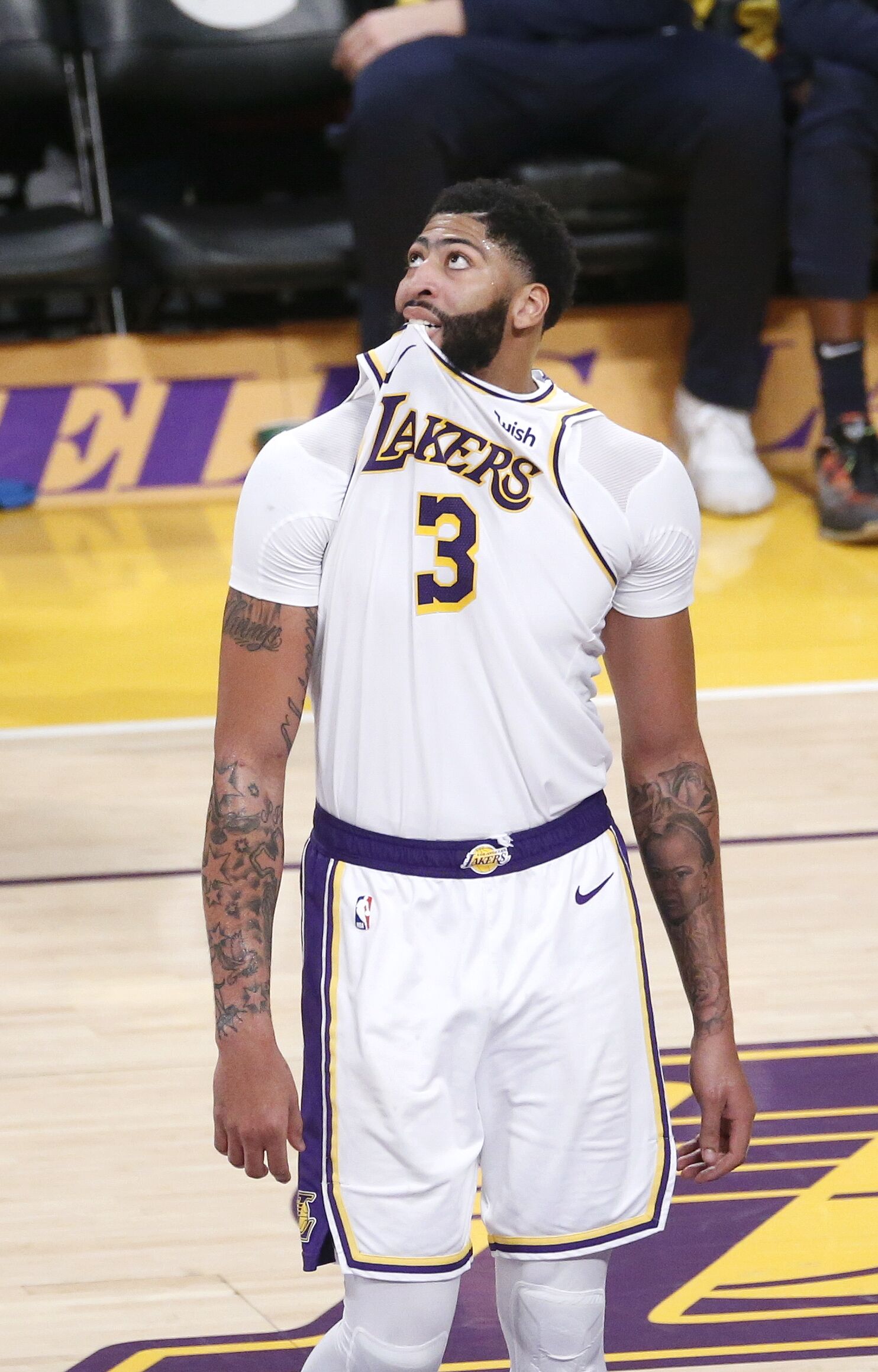 盯人混合 盯人混合