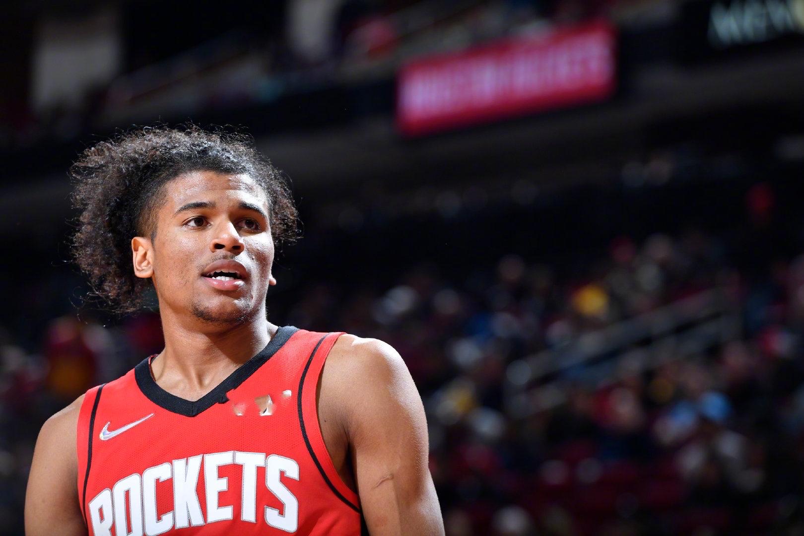 跑者则围绕 跑者则围绕